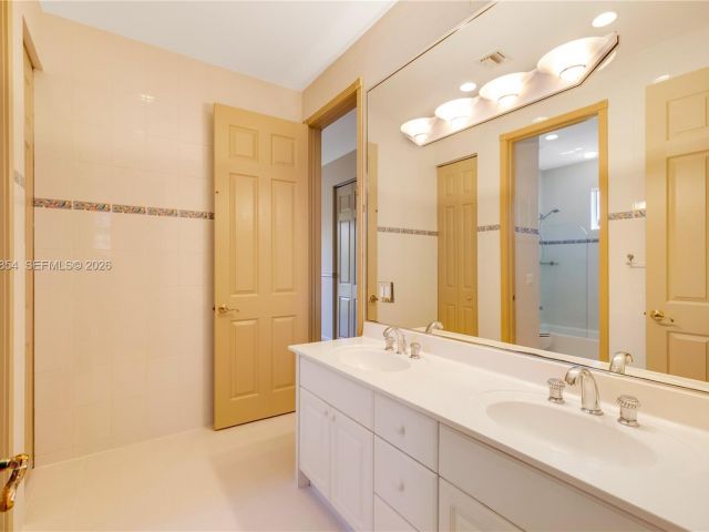 Дом в аренду по адресу 129 Gavilan Ave - фото 7470878