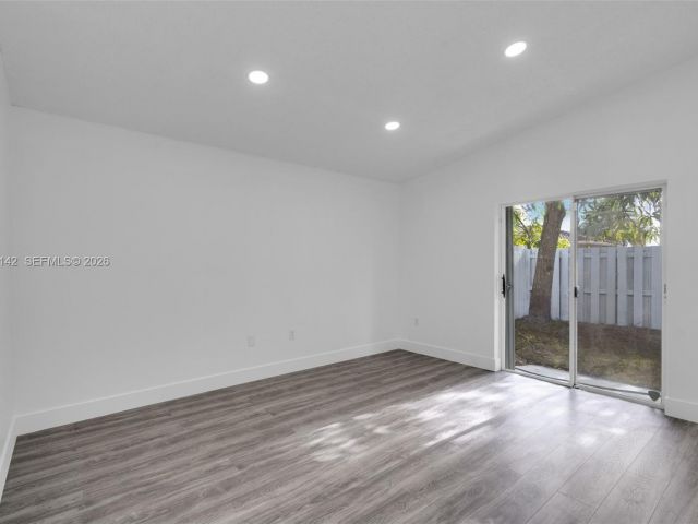 Продажа дома по адресу 16907 SW 142nd Pl - фото 7428499