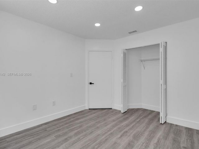 Продажа дома по адресу 16907 SW 142nd Pl - фото 7428504