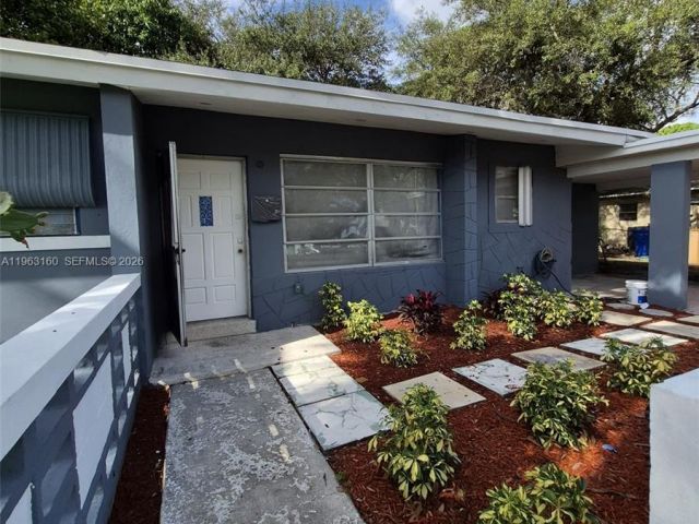 Продажа дома по адресу 1711 NW 27th Ter - фото 7428317