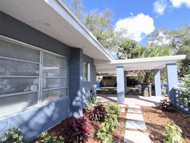 Продажа дома по адресу 1711 NW 27th Ter - фото 7428318