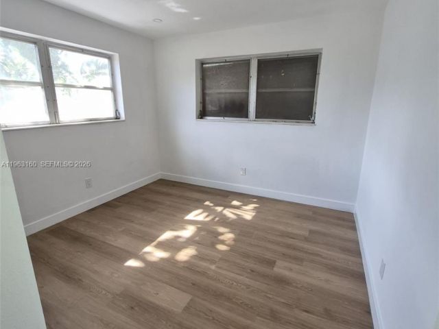 Продажа дома по адресу 1711 NW 27th Ter - фото 7428329