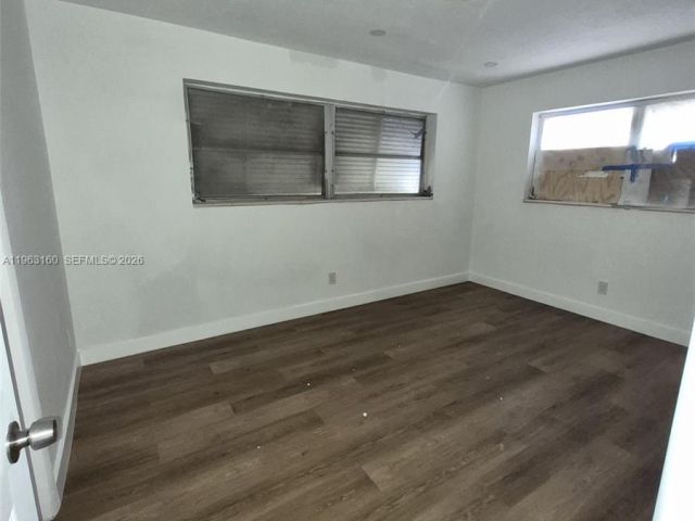 Продажа дома по адресу 1711 NW 27th Ter - фото 7428330