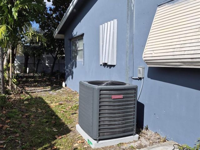 Продажа дома по адресу 1711 NW 27th Ter - фото 7428332