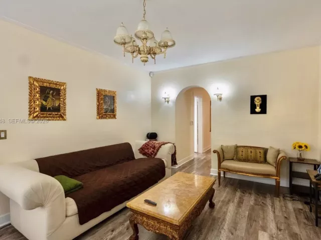 Дом в аренду по адресу 906 Genoa St - фото 7434051