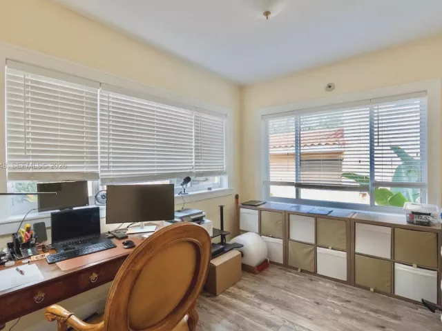 Дом в аренду по адресу 906 Genoa St - фото 7434055