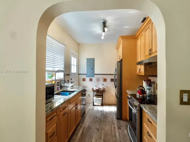 Дом в аренду по адресу 906 Genoa St - фото 7434046