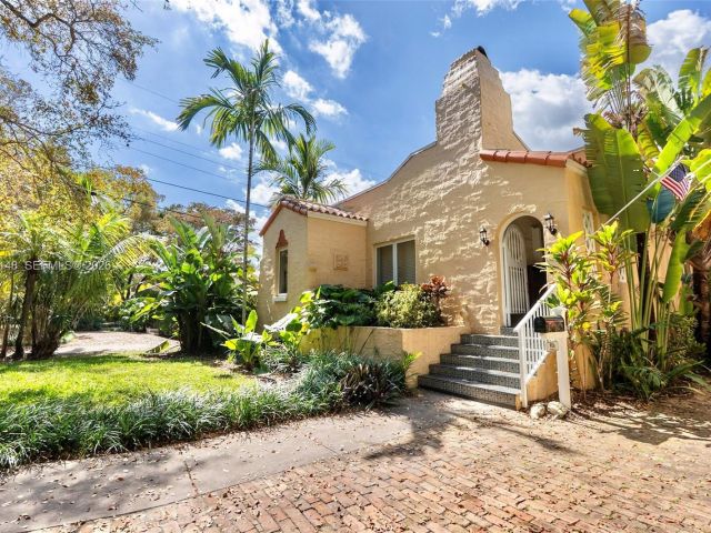 Дом в аренду по адресу 906 Genoa St - фото 7434044