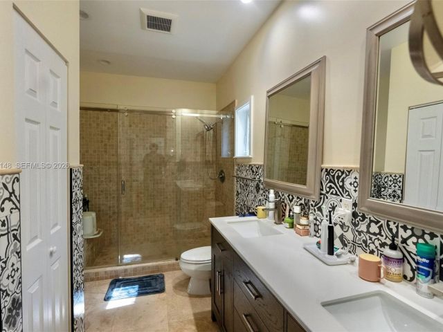 Дом в аренду по адресу 906 Genoa St - фото 7434058