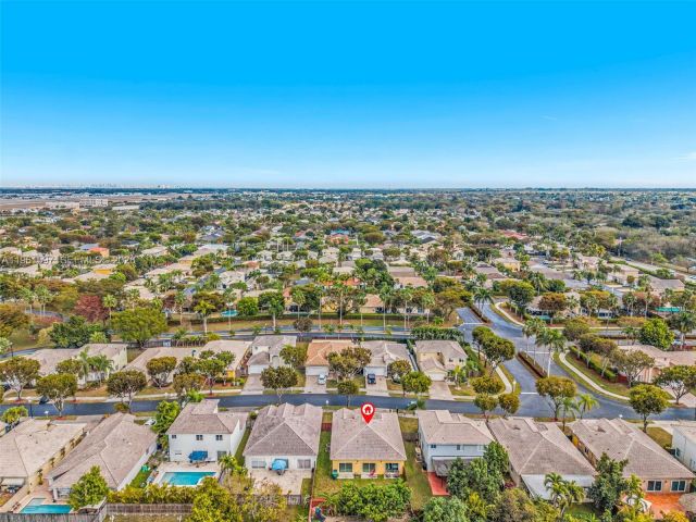 Продажа дома по адресу 14234 SW 155th Ct - фото 7428514