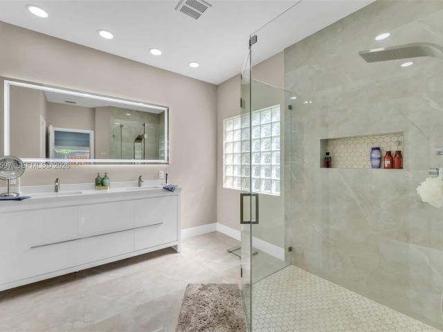 Продажа дома по адресу 14234 SW 155th Ct - фото 7428515