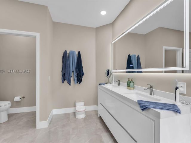 Продажа дома по адресу 14234 SW 155th Ct - фото 7428516