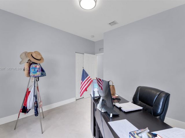 Продажа дома по адресу 14234 SW 155th Ct - фото 7428522