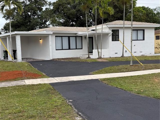 Продажа дома по адресу 12615 N Miami Ave - фото 7436175