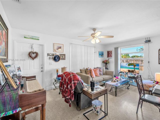 Продажа дома по адресу 3235 SW 93rd Ct - фото 7464467