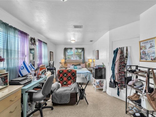 Продажа дома по адресу 3235 SW 93rd Ct - фото 7464476