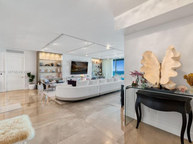 Продажа квартиры #1706 - фото 7428340