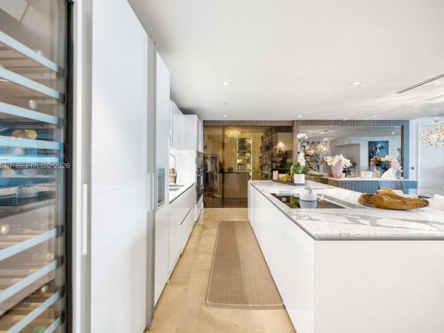 Продажа квартиры #1706 - фото 7428345