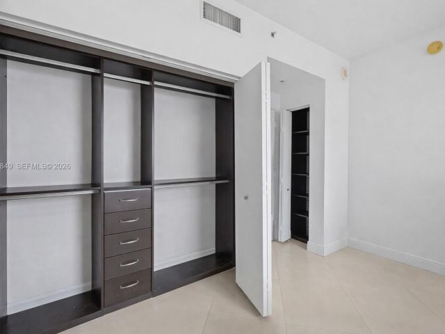 Продажа квартиры #1608 - фото 7476553