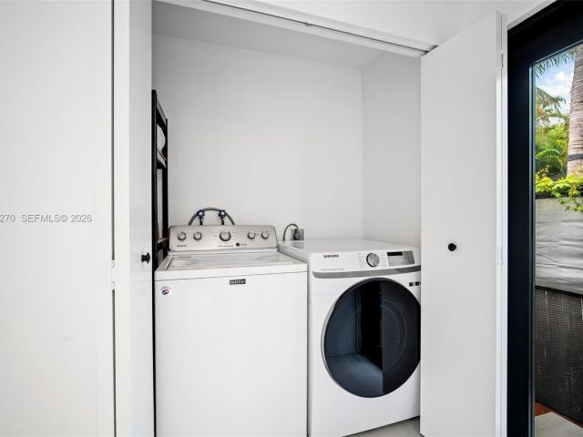 Дом в аренду по адресу 3668 SW 26th St 0 - фото 7428835