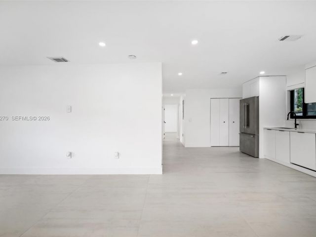 Дом в аренду по адресу 3668 SW 26th St 0 - фото 7428841