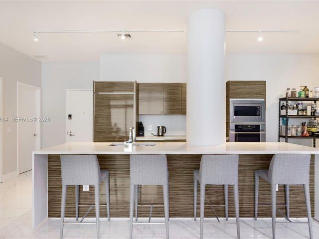 Продажа квартиры #4002 - фото 7493238