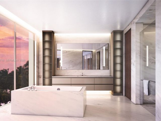 Продажа дома по адресу 1649 W 22nd St - фото 7528196