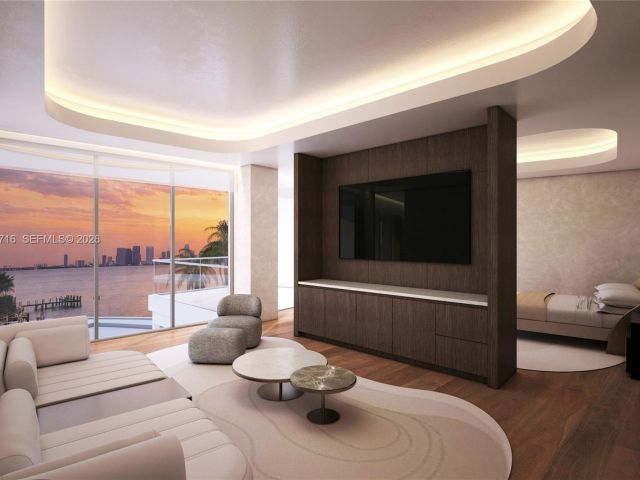 Продажа дома по адресу 1649 W 22nd St - фото 7528199