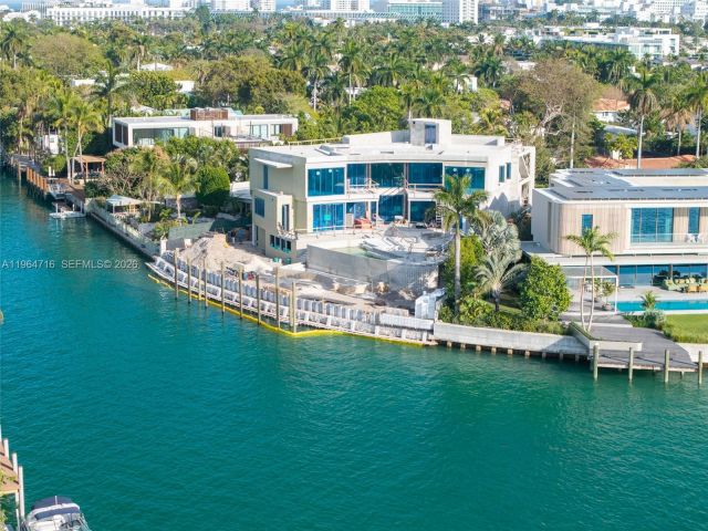 Продажа дома по адресу 1649 W 22nd St - фото 7528203