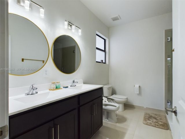 Продажа дома по адресу 14560 SW 22nd Ter - фото 7446010