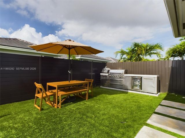 Продажа дома по адресу 14560 SW 22nd Ter - фото 7446015