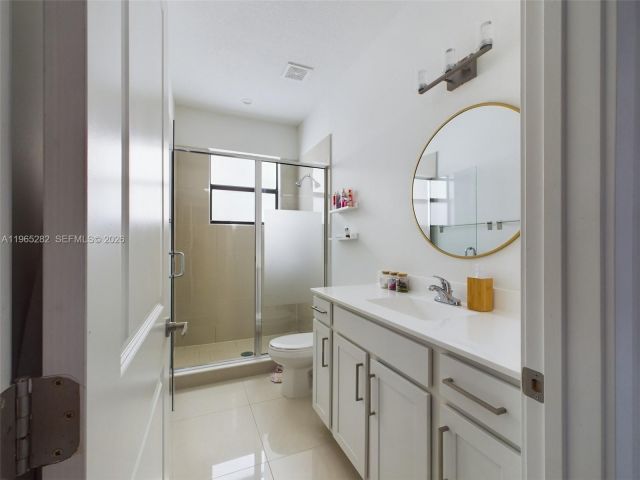 Продажа дома по адресу 14560 SW 22nd Ter - фото 7446017