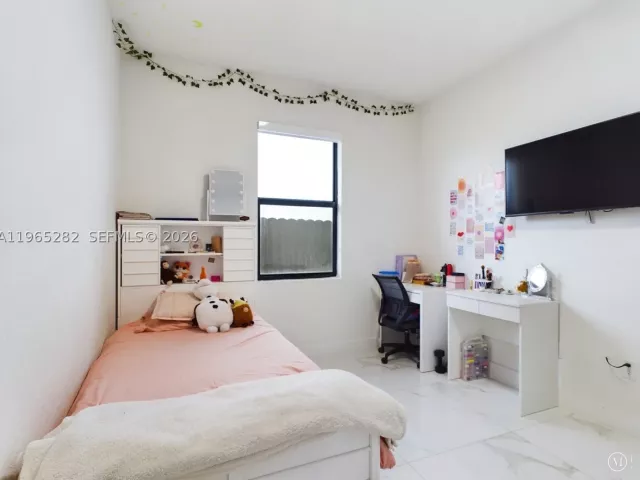 Продажа дома по адресу 14560 SW 22nd Ter - фото 9054602