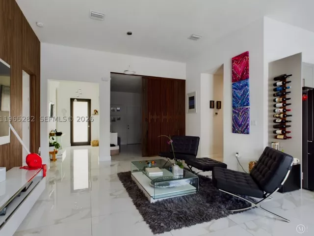 Продажа дома по адресу 14560 SW 22nd Ter - фото 9054627