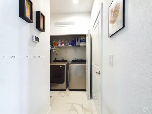 Продажа дома по адресу 14560 SW 22nd Ter - фото 9054635