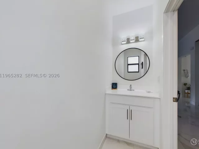 Продажа дома по адресу 14560 SW 22nd Ter - фото 9054646
