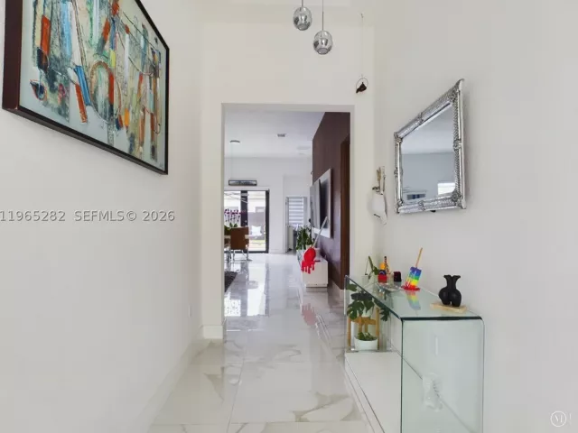 Продажа дома по адресу 14560 SW 22nd Ter - фото 9054650