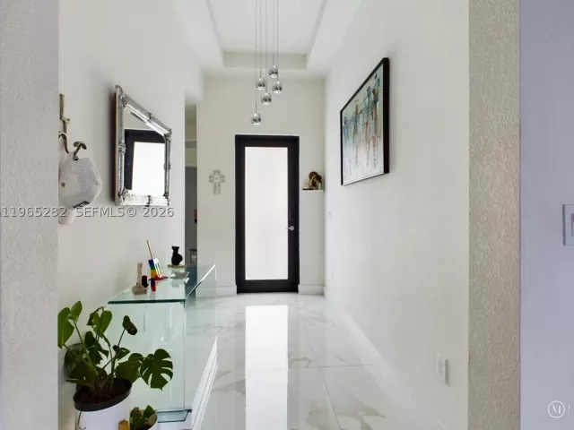 Продажа дома по адресу 14560 SW 22nd Ter - фото 9054652