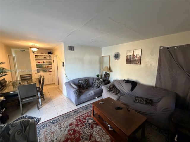 Продажа дома по адресу 540 NW 119th St - фото 7463866