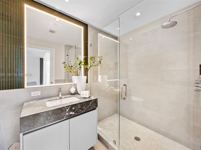 Продажа квартиры #901 - фото 7428710