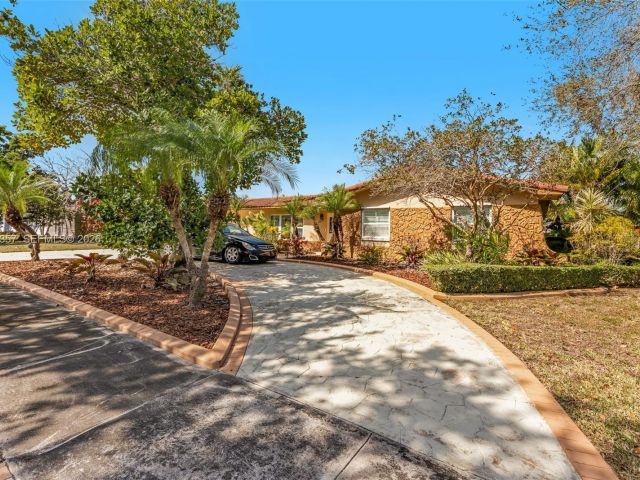 Дом в аренду по адресу 11201 SW 136th St - фото 7428849