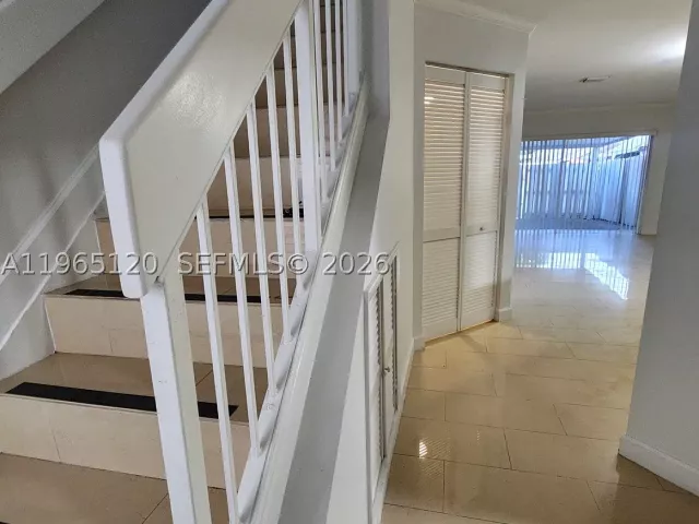 Продажа дома по адресу 6485 SW 129th Ave - фото 9091531