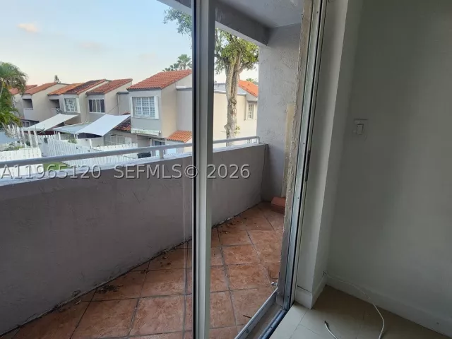 Продажа дома по адресу 6485 SW 129th Ave - фото 9091534