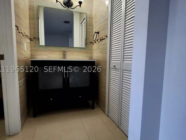 Продажа дома по адресу 6485 SW 129th Ave - фото 9091536