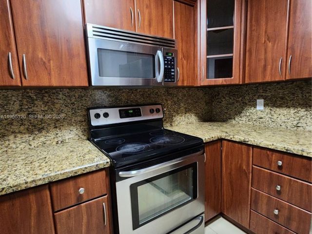 Продажа дома по адресу 6485 SW 129th Ave - фото 7445510