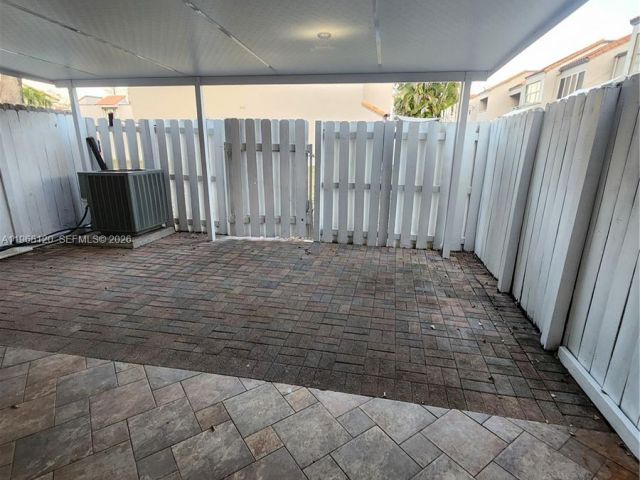 Продажа дома по адресу 6485 SW 129th Ave - фото 7445515