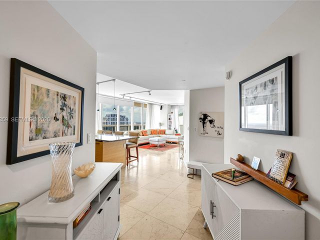 Продажа квартиры #4708 - фото 7499228