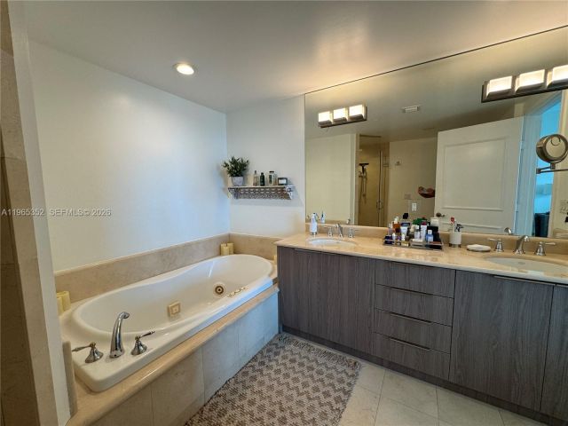 Продажа квартиры # - фото 7430164