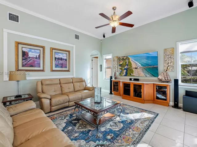 Продажа дома по адресу 7802 N 130th Ave N - фото 7451127