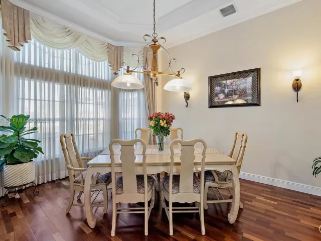 Продажа дома по адресу 7802 N 130th Ave N - фото 7451132